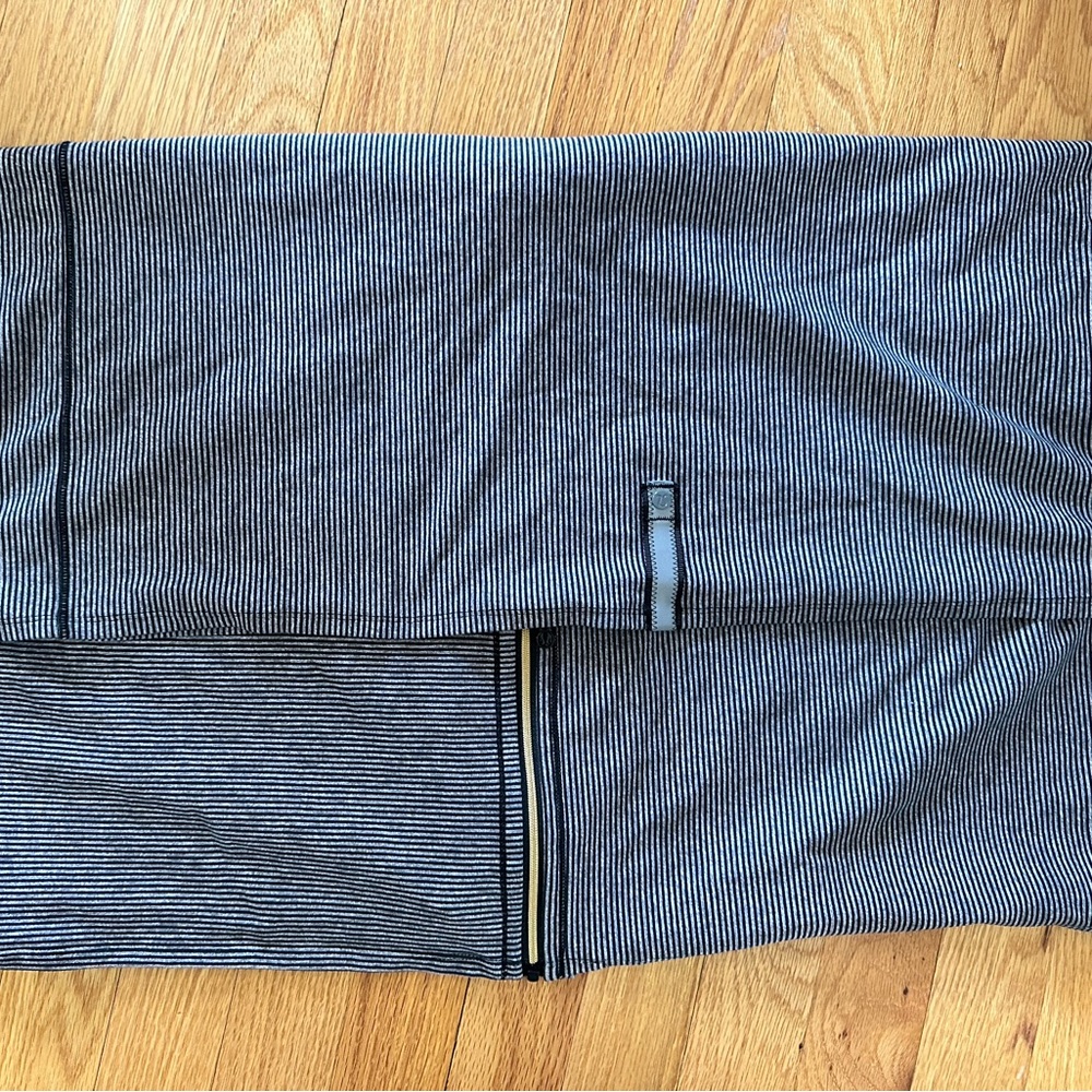 Lululemon wrap scarf